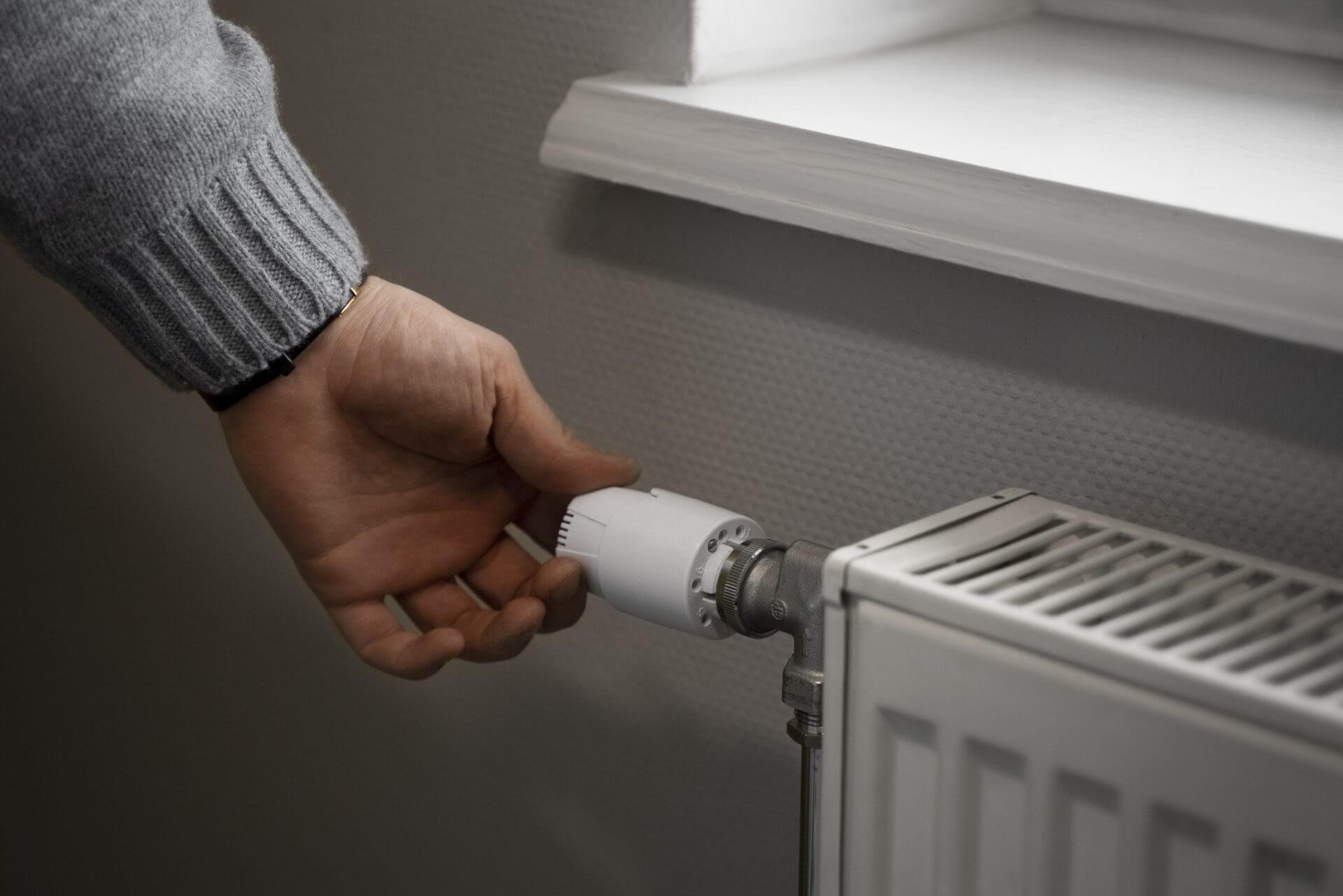 Read more about the article High profile expert recommends fixing energy bills now