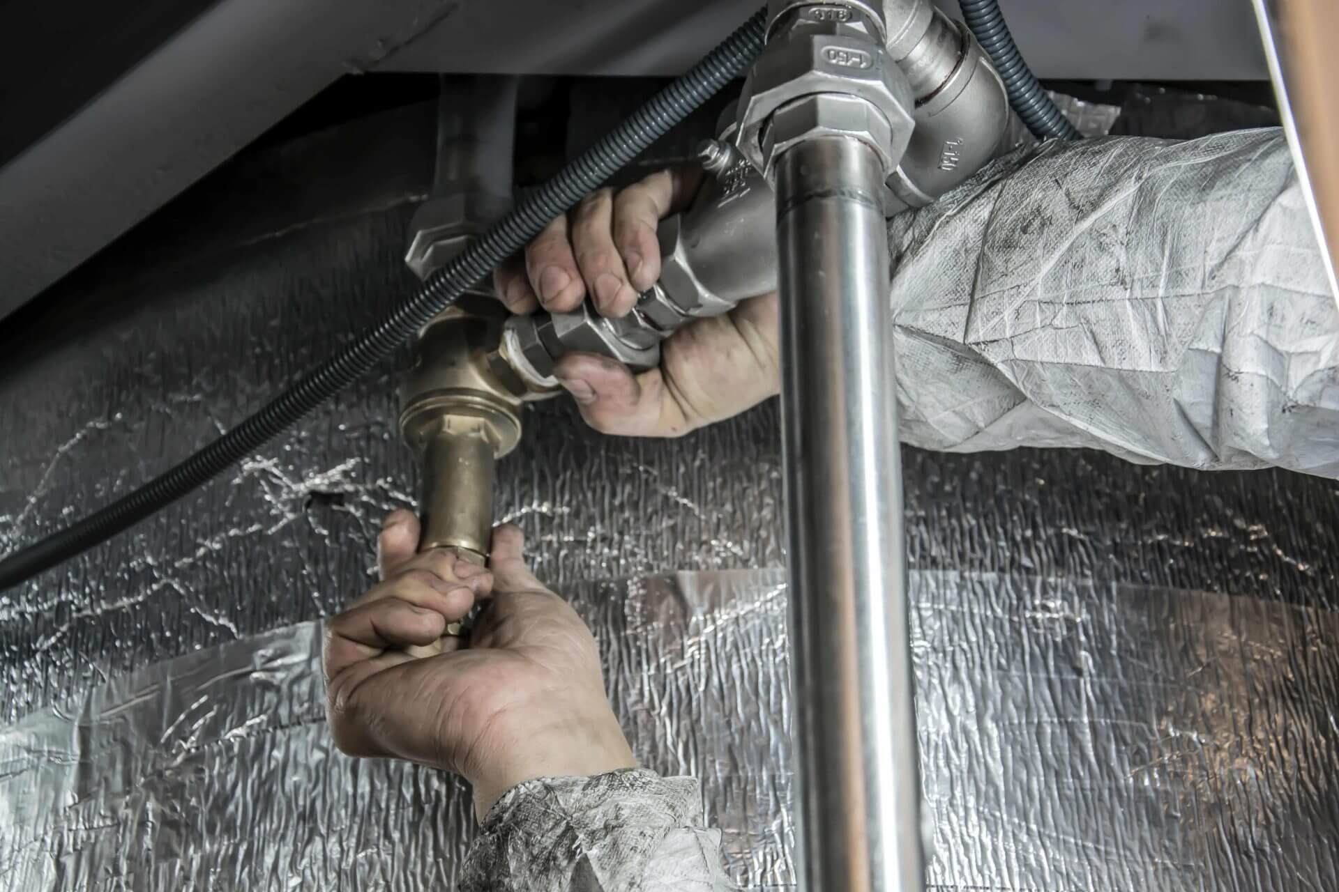 Read more about the article How to use less hot water at home and save money